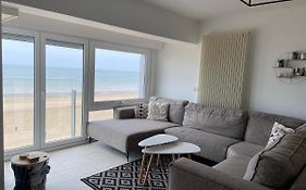 Appartement Vue Sur Mer - Splendide Localisation!